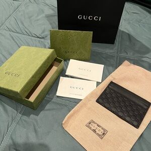 Gucci GG emblem card case